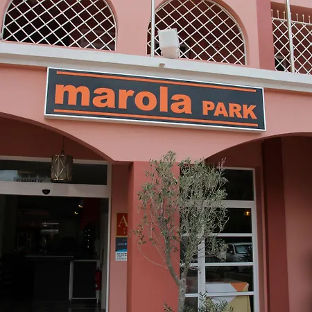 Marola Park 3*